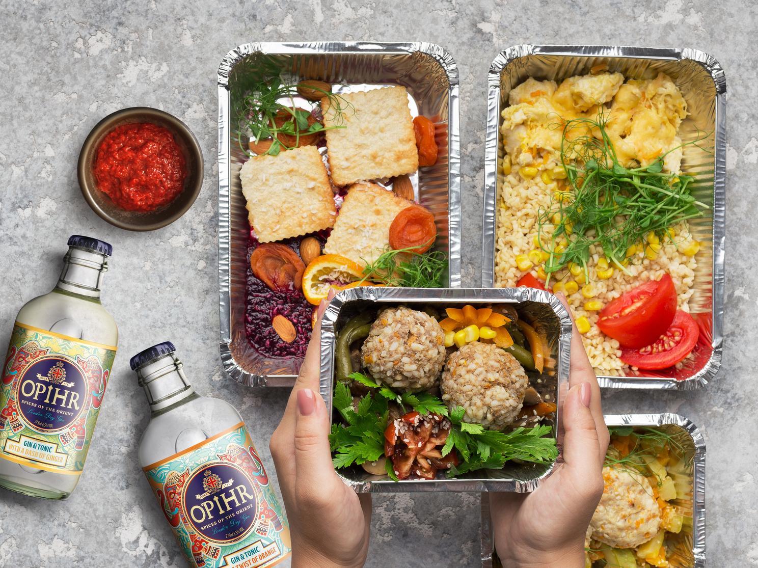 This Is How You Can Bag Free Gin And Tonic Mixes In Leeds Through Deliveroo photo