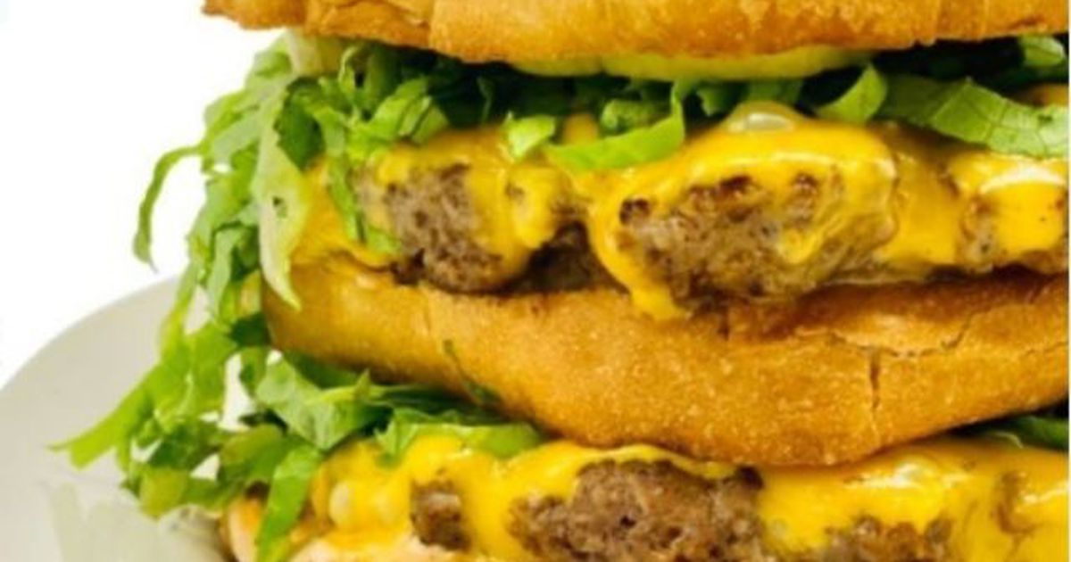 Dayton Restaurant Rolls Out âbigâ Burger To Celebrate National Cheeseburger Day photo