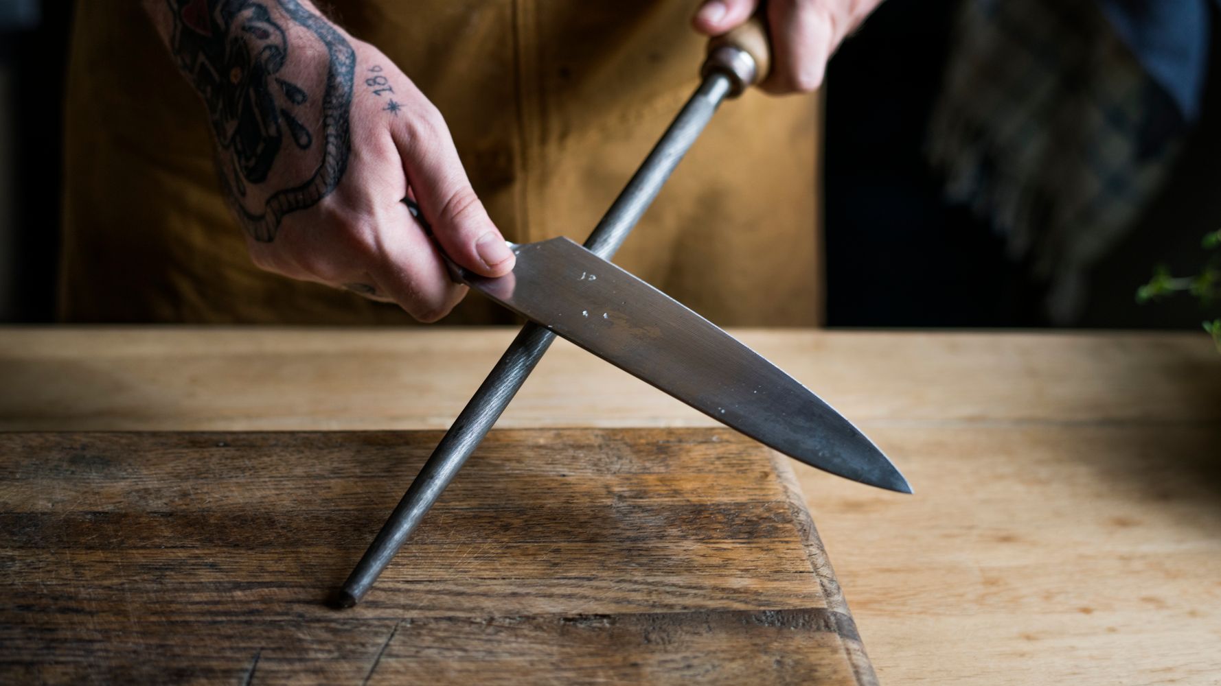 What’s The Difference Between Cheap And Expensive Chef’s Knives? photo