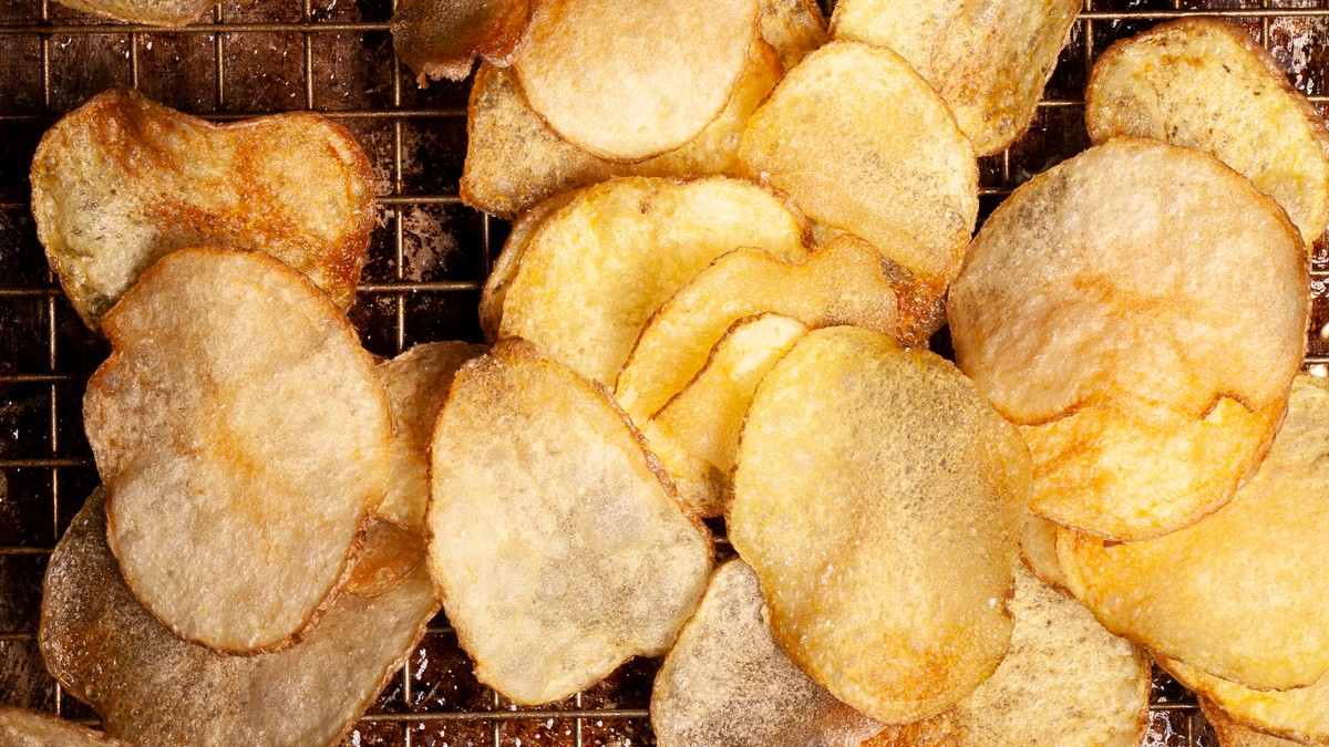 Crispiest Homemade Potato Chips Recipe photo