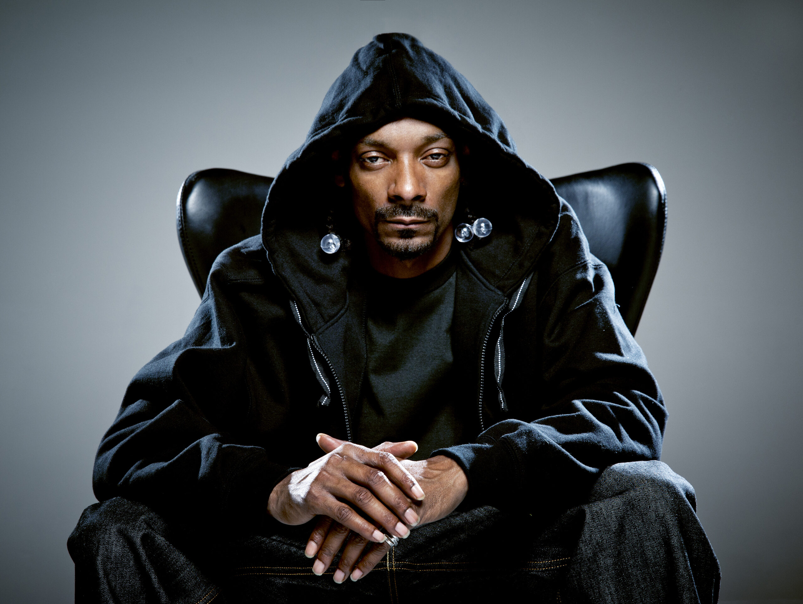 Snoop Dogg Will Be Your Date This Valentine’s Day photo