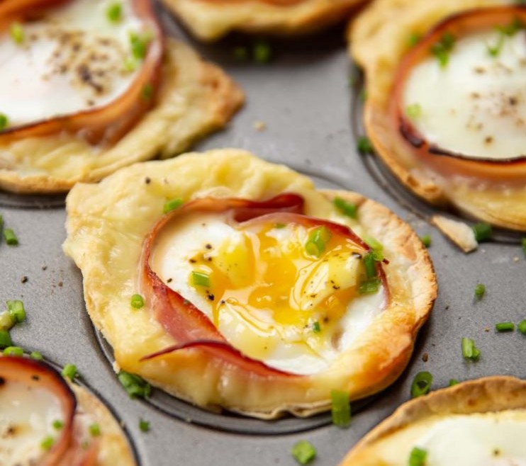Breakfast Tortilla Cups With Ham, Cheese And Egg photo