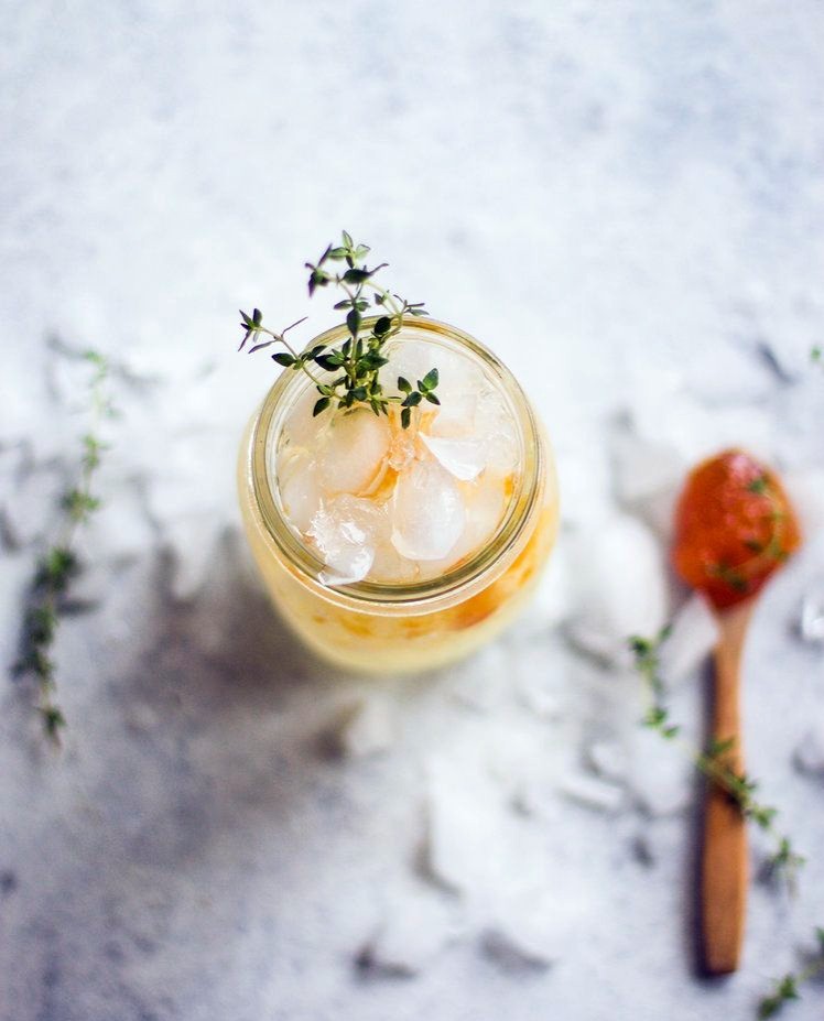 Beat The Summer Heat With This Easy To Make Thyme Fizz Mocktail photo