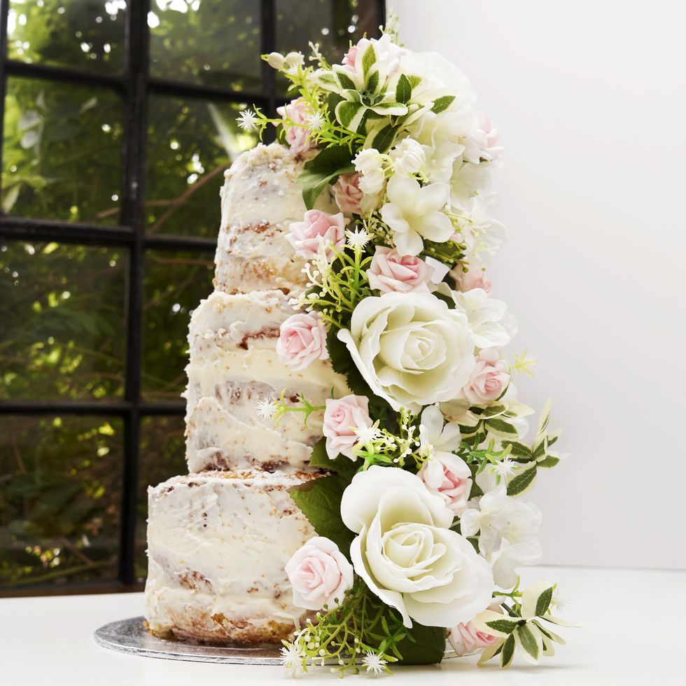This Diy Wedding Cake Kit Could Save You Loads Of Cash photo