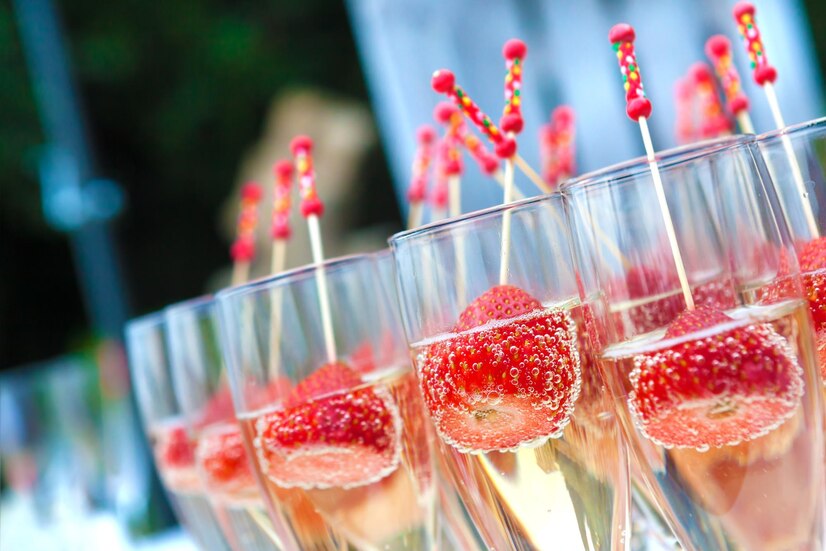Raise The Bar At Your Corporate Event: Top Catering Trends And Drinks To Keep Your Guests Happy photo