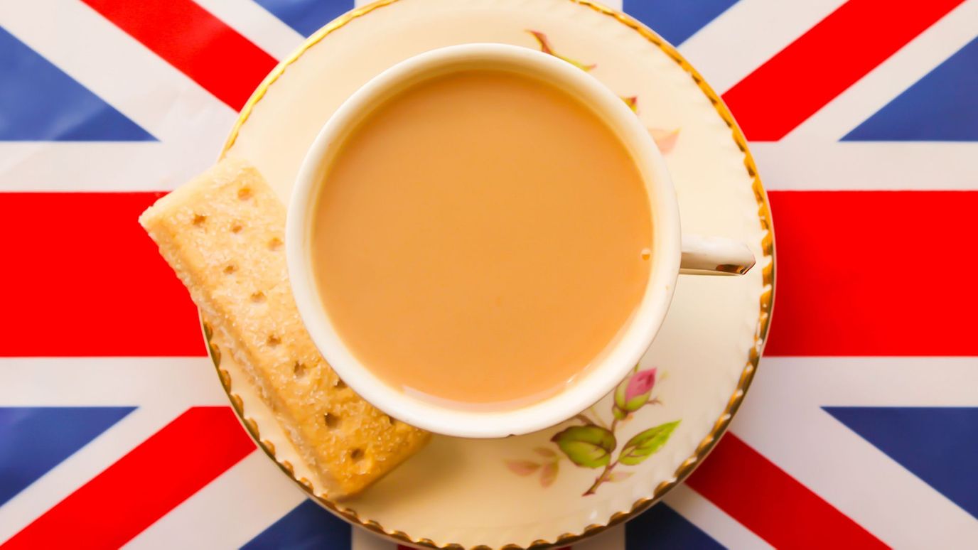 UK Drinks 10 Million Cups Of Tea Every Day photo