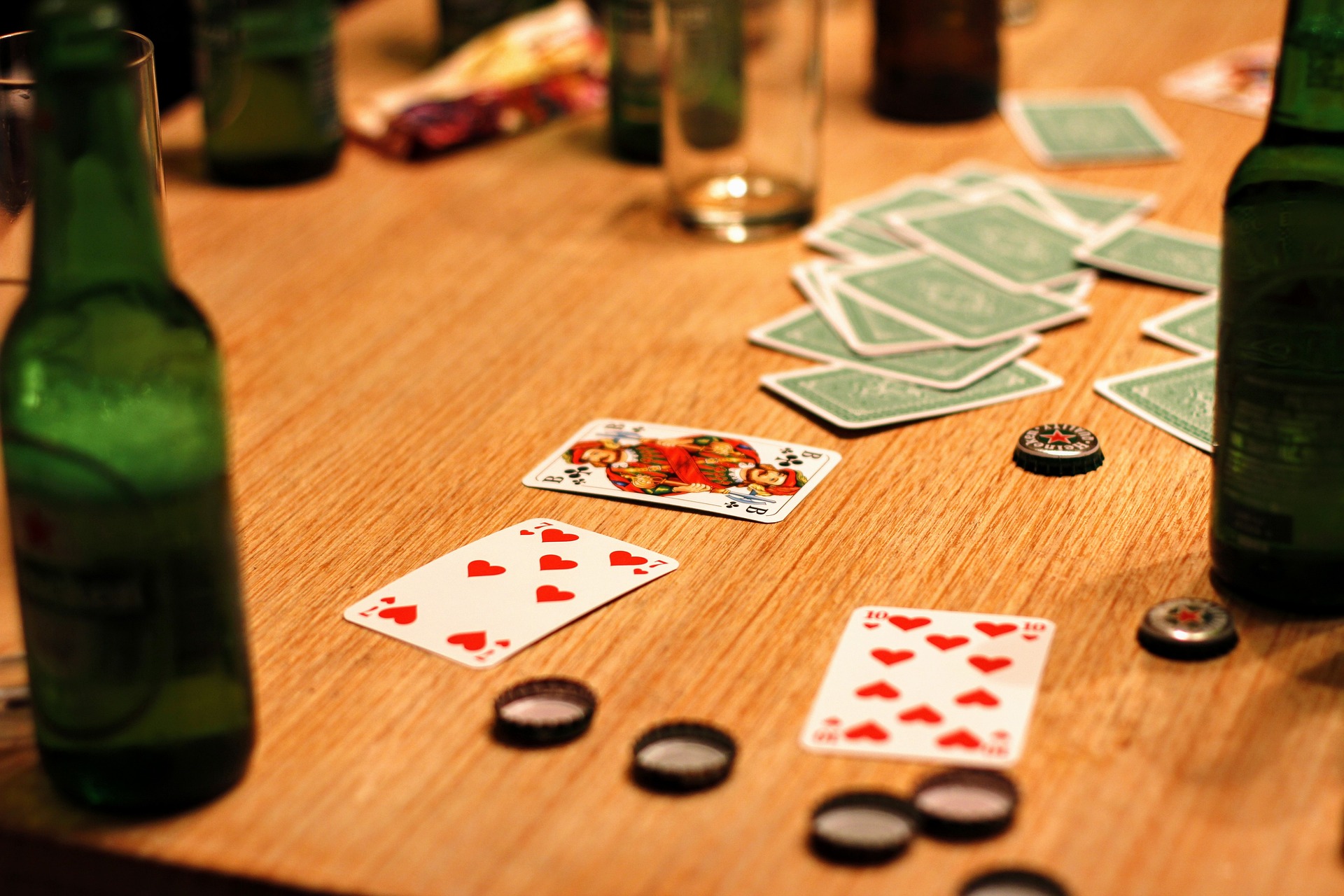 Tipsy Odds: The Dance Between Alcohol and Casino Gambling photo